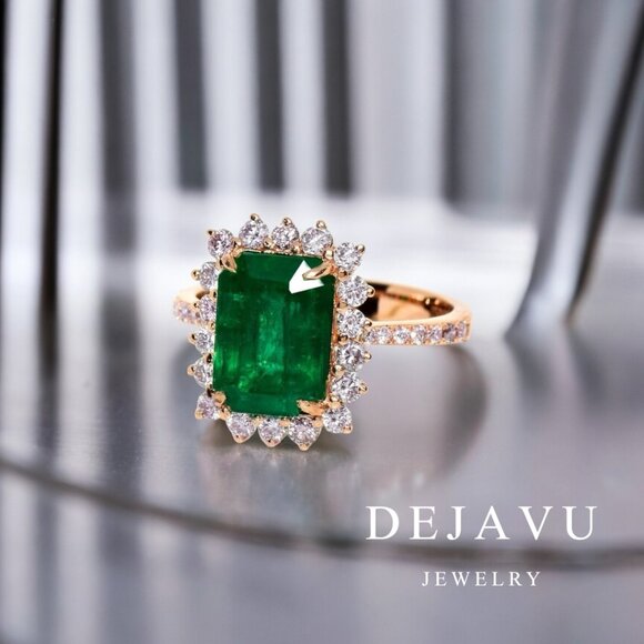 Emerald Ring - Picture 1 of 9